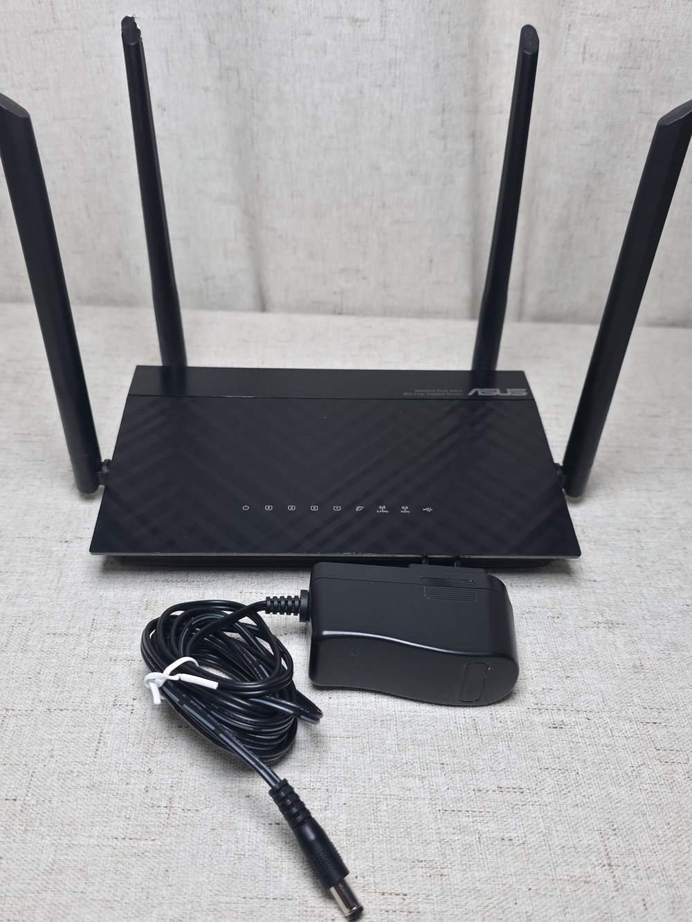 ASUS Dual-Band Wireless Router - Black